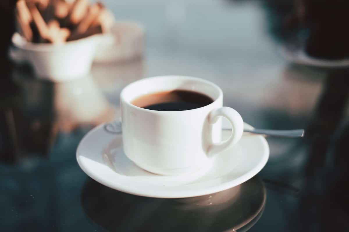 Café faz mal? efeitos que podem causar no corpo